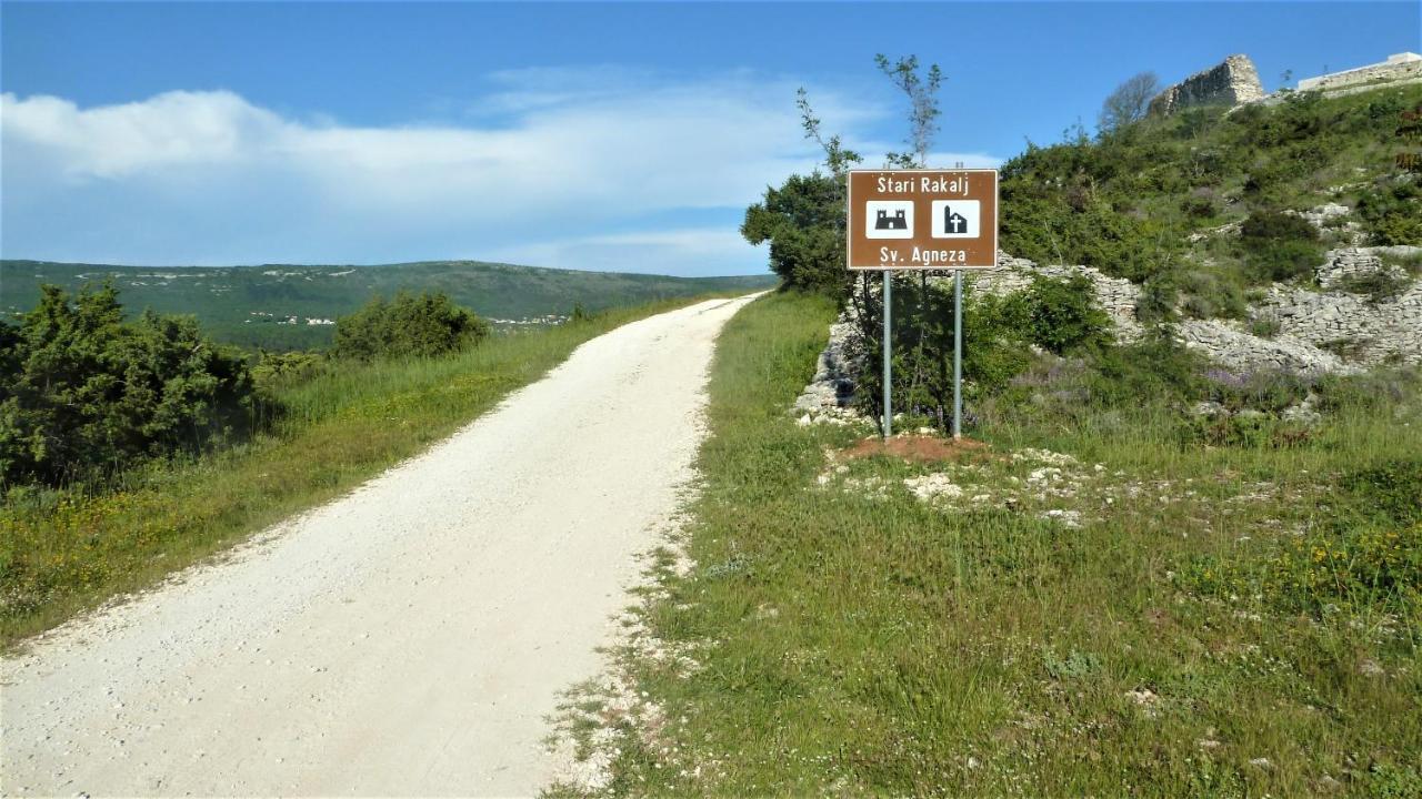 House Meli Holiday home Rakalj
